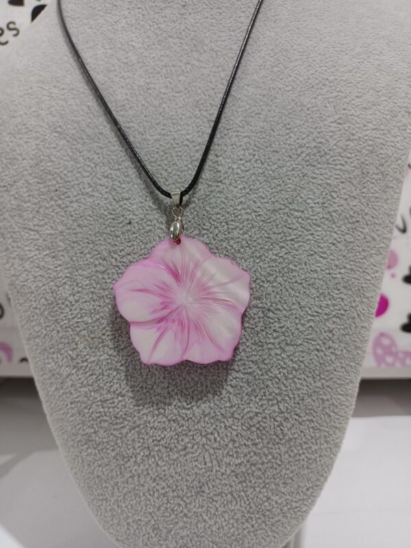 Collar